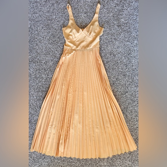None Dresses & Skirts - Butter Yellow Pleated Midi Dress Open Back Wedding Guest Size Medium